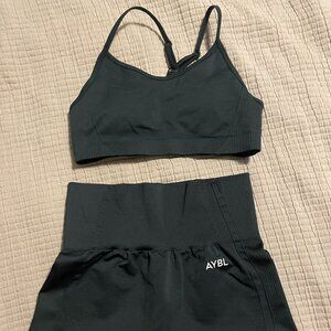 Empower Seamless Sports Bra and Short Set (XS, NWT)